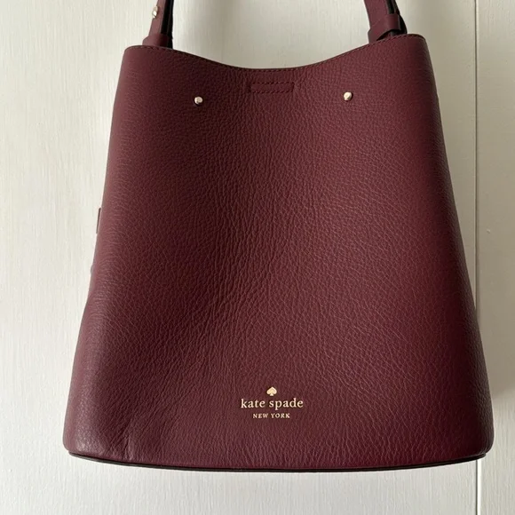 Kate Spade Leather Burgundy Shoulder Bucket Bag with Sleek Design - Picture 4 of 10